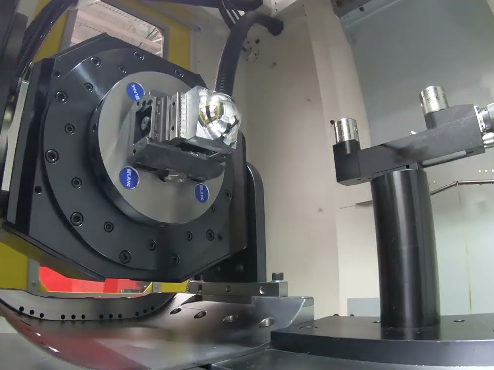 Phay 5 Trục FANUC: Đỉnh Cao Công Nghệ Gia Công Tốc Độ Cao Và Chính Xác